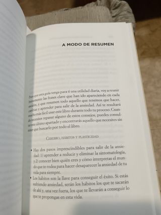 El pequeño gran libro de la ansiedad: Una guía práctica para vencerla paso a paso