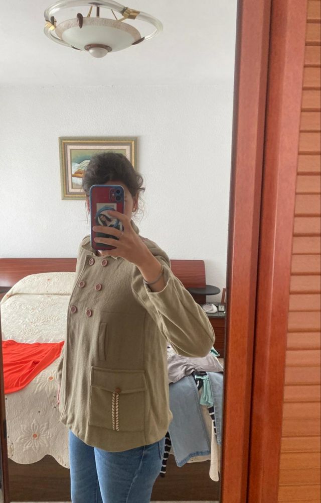 Abrigo/ trenca de paño beige