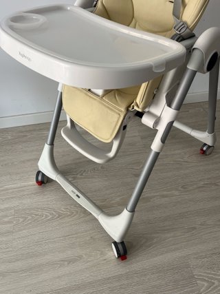 Trona Peg Perego Prima Pappa + barra de juegos