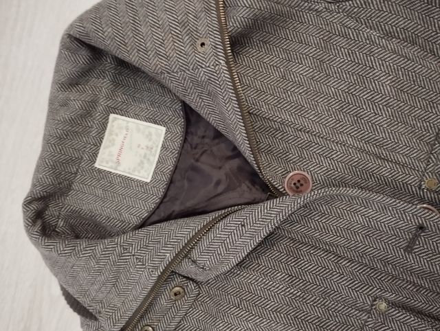 Chaqueta marrón y blanca t-38