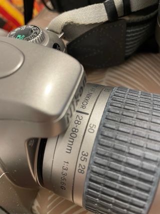 Nikon F55 de carrete + objetivo 70-300mm