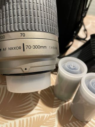 Nikon F55 de carrete + objetivo 70-300mm