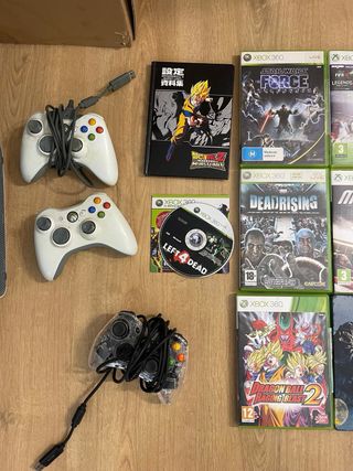 Xbox 360 + 3 mandos + 22 juegos