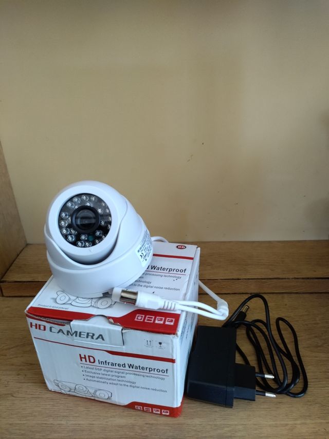 Câmera de vigilância IP nova