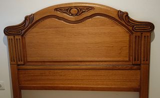 Cabecero cama 1,35 y mesilla