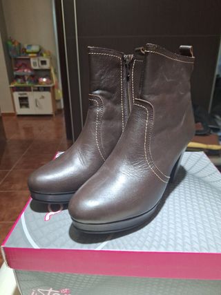Botines piel talla 36