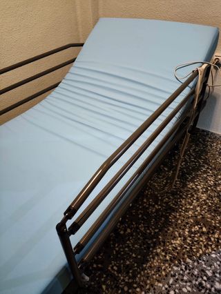 Cama articulada como nueva