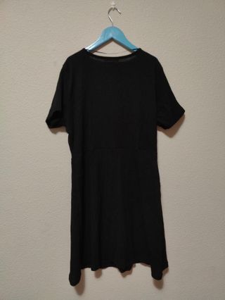 Vestido negro corto