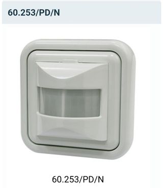 Interruptor detector movimiento IR pared