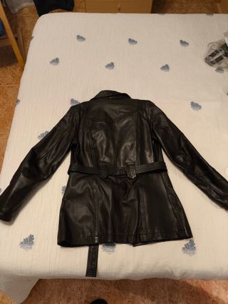 Chaqueta stradivarius de piel Talla 42