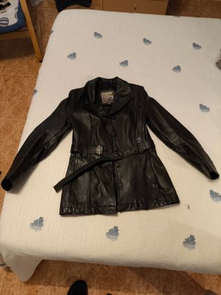 Chaqueta stradivarius de piel Talla 42