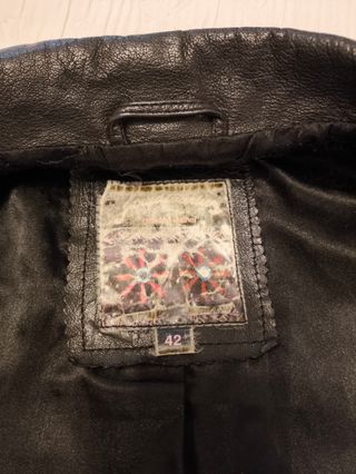 Chaqueta stradivarius de piel Talla 42