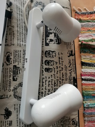 Focos de techo blancos