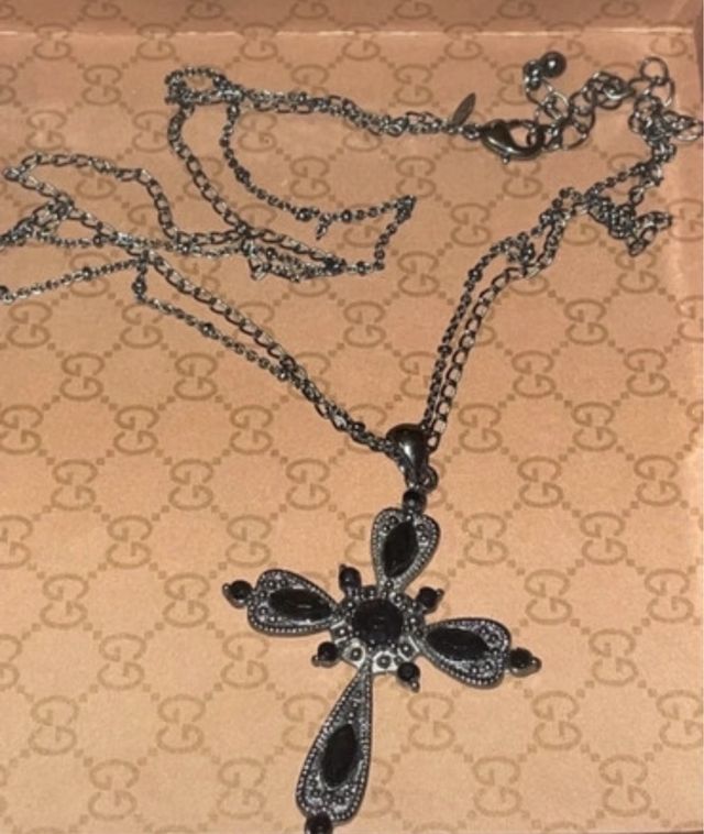 Collana con croce