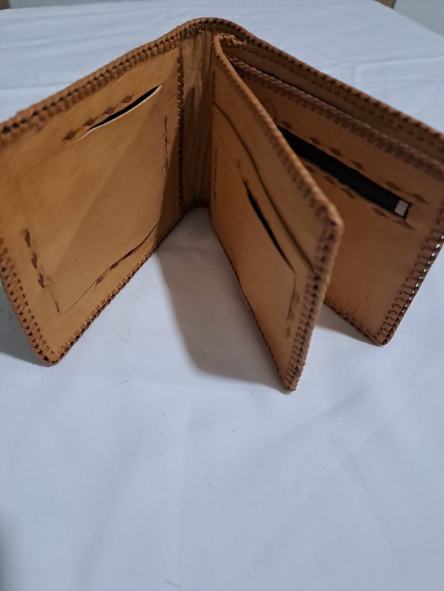 CARTERA ORIGINAL DE PIEL ARTESANAL