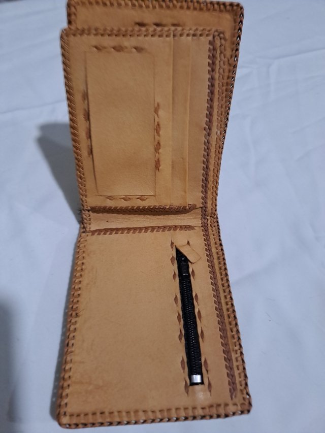 CARTERA ORIGINAL DE PIEL ARTESANAL