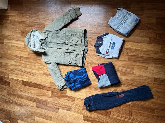 Giacchetto, maglie, pantaloni bambino 6 anni