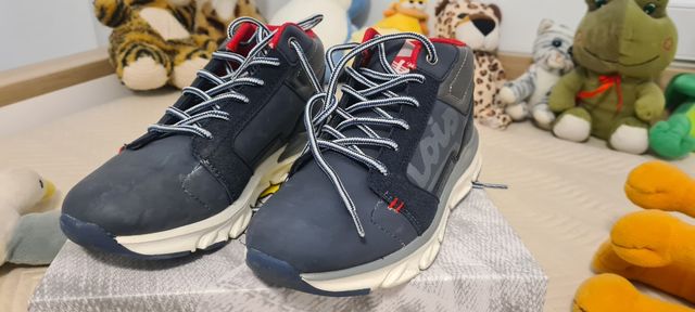 Botas niño talla 35