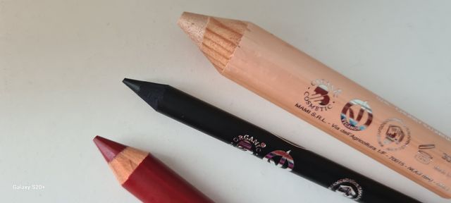 Box con cosmetici PureBIO