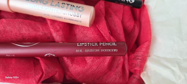 Box con cosmetici PureBIO