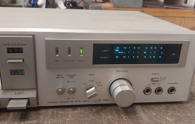 Piastra a cassette HITACHI mod D-45s