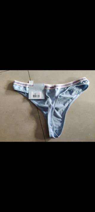 Tanga de mujer
