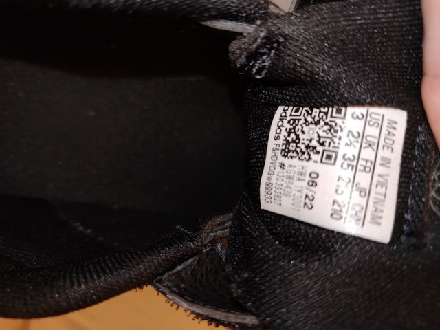 Zapatos Adidas de niños