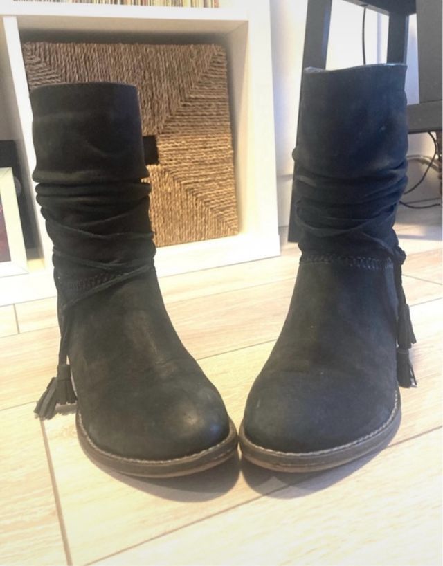 Botas camperas de piel