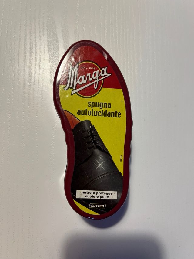 Spugna autolucidante scarpe