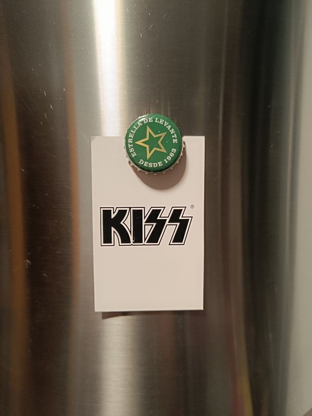 Imán chapa cerveza Estrella Levante