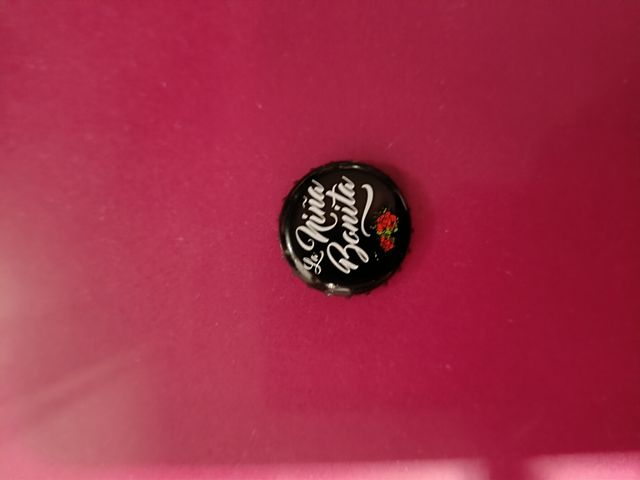 Imán chapa cerveza "La niña bonita"