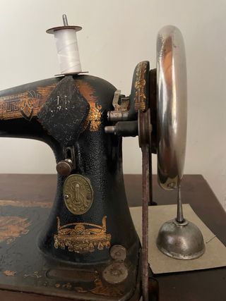 Maquina de coser SINGER