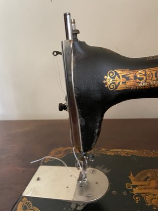 Maquina de coser SINGER