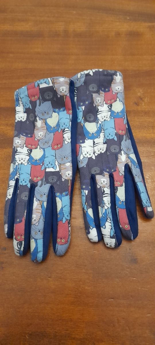 Guanti con gatti