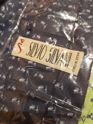 Corbatas 100% seda sin estrenar