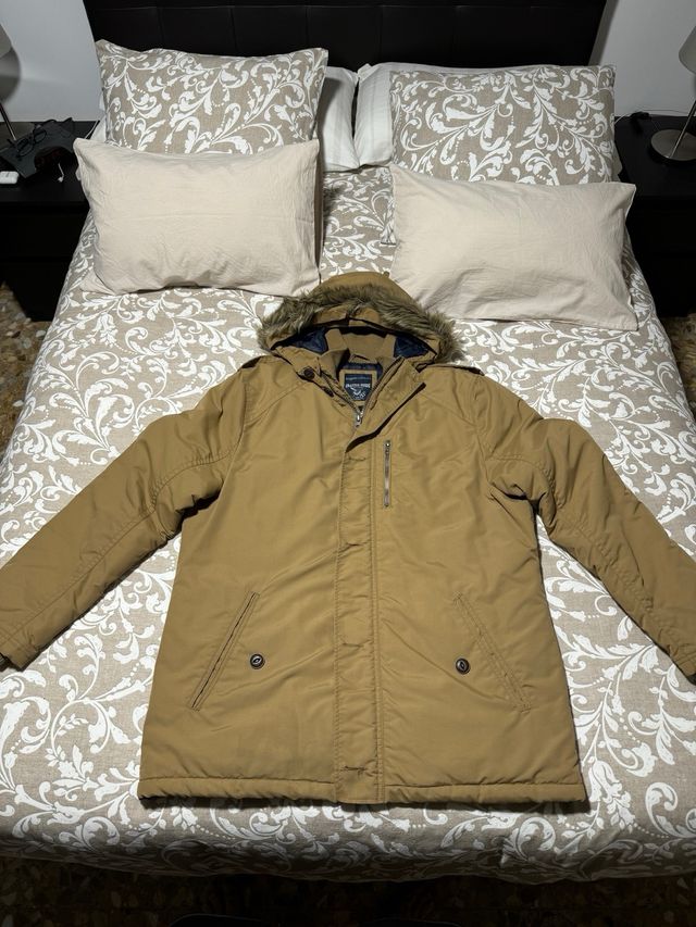 Abrigo Angelo Litrico