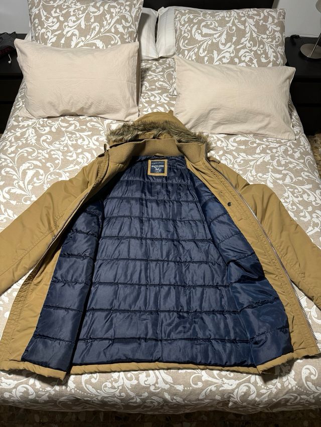 Abrigo Angelo Litrico