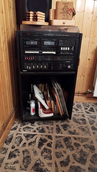 Mini cadena musical con mueble