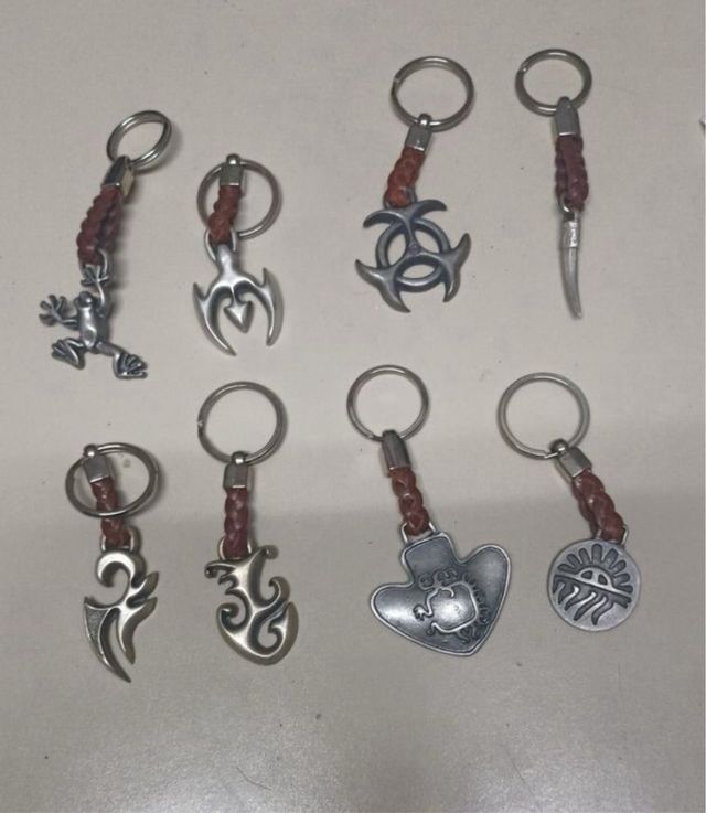 Llaveros casi regaladoooo!! mas de 1500unidades id