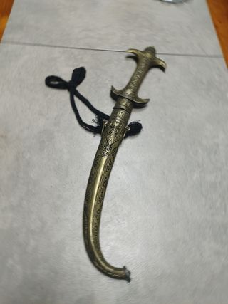 Collezione di pugnali arabi