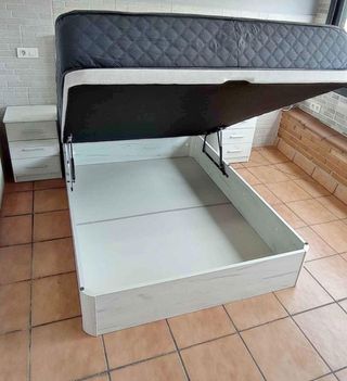 CANAPÉS CANAPÉS CANAPÉS CANAPÉS