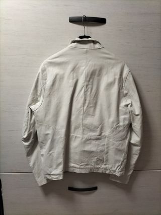 Cazadora blanca 