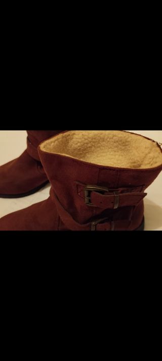 Botines de ante - Nuevo sin estrenar.Suite Blanco.