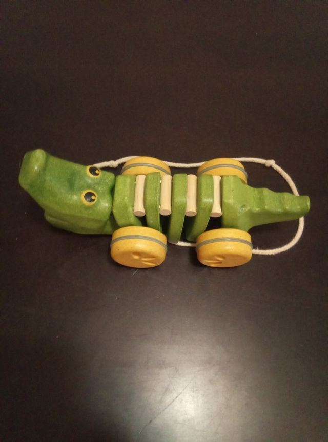 Goula - Cocodrilo de madera