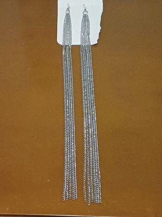 PENDIENTES LARGOS CON VARIAS CADENAS