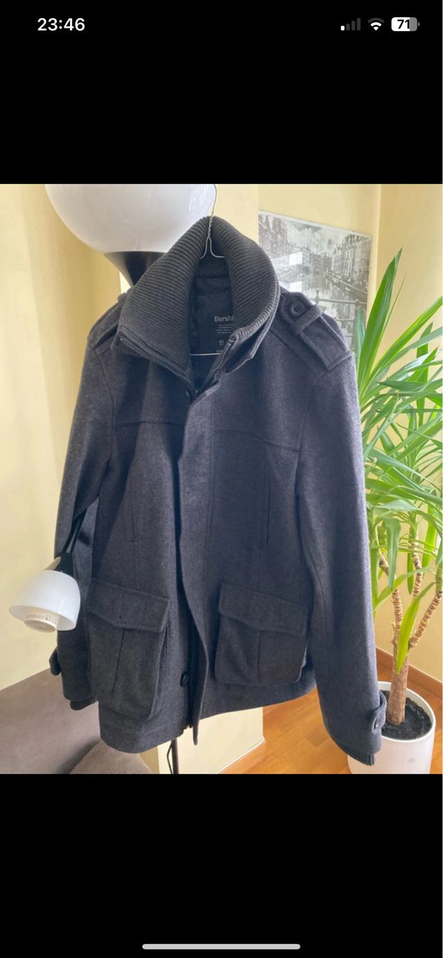 Abrigo gris Bershka