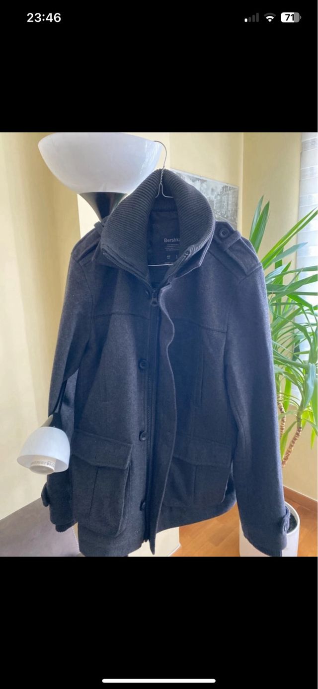 Abrigo gris Bershka