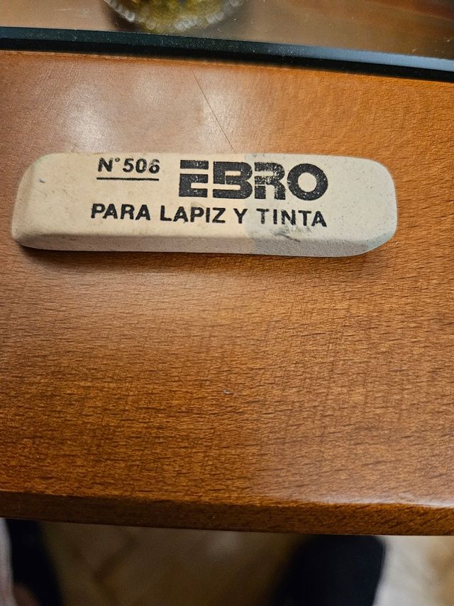 2 gomas de borrar antiguas Ebro