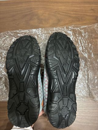 Zapatos de seguridad paredes