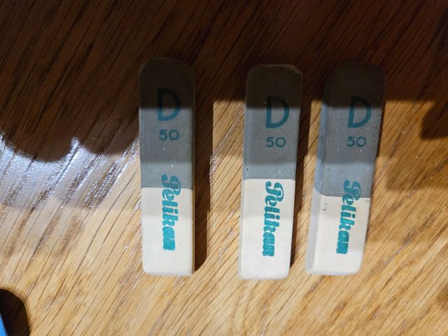 Lote 3 gomas borrar antiguas pelikan D50